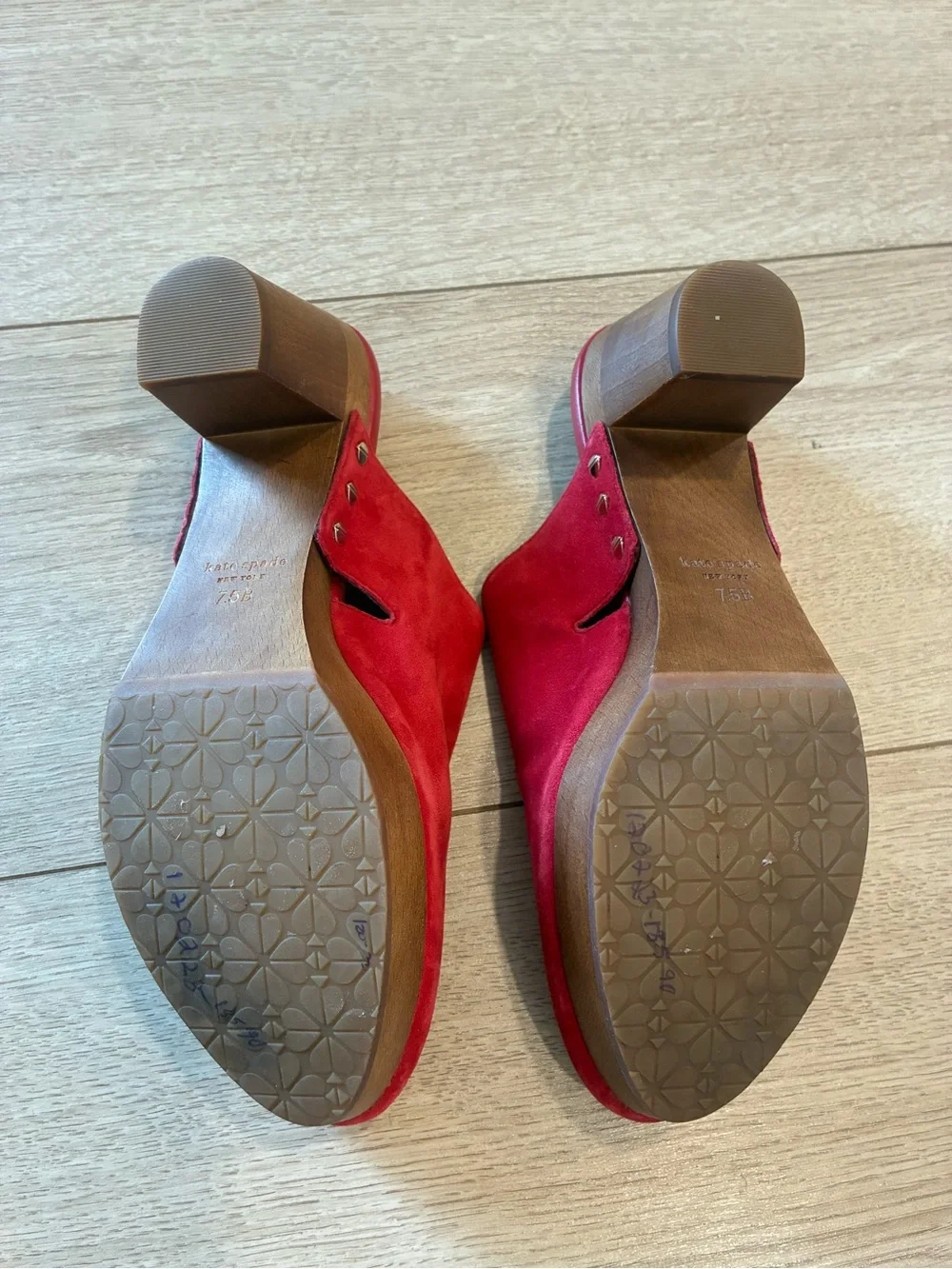 Kate Spade New York Women’s Amsterdam Platform Clogs Suede Red Size 7.5